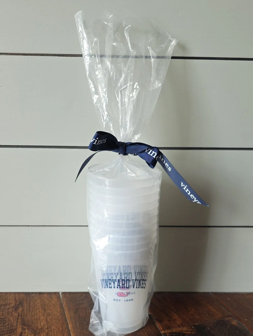 Vineyard Vines Clear Branded Reusable Party Cups with Navy Logo/Whale 10 Count